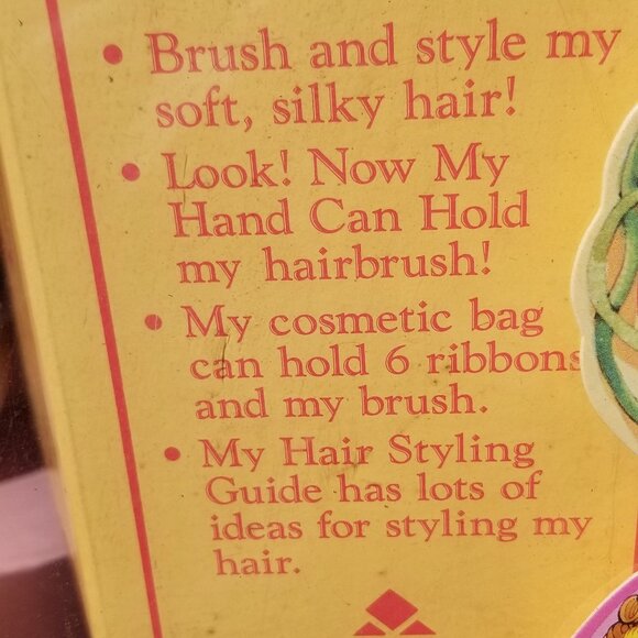 Cornsilk Cabbage Patch Kid with Light Brown Hair - Picture 8 of 10